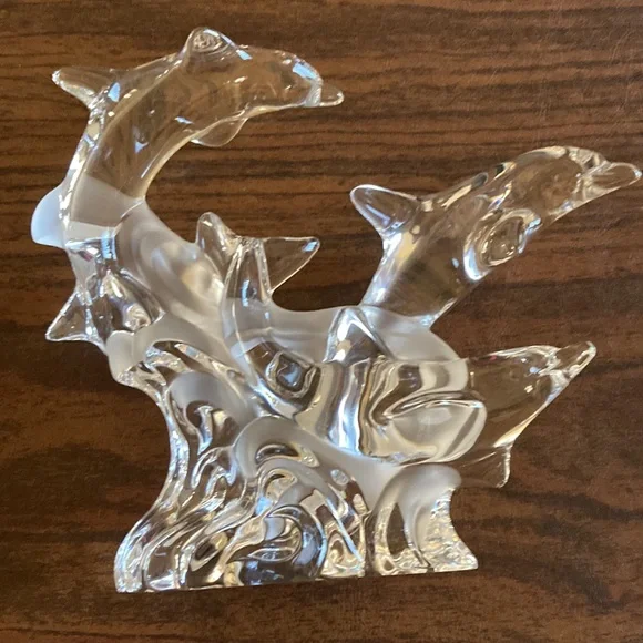Trio Of Grace Lenox Crystal Dolphins With Frosted Waves Vintage from the 90’s - Picture 3 of 10